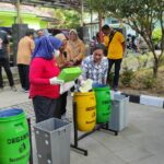 GELAR SENAM BERSAMA SLEMAN BANGKIT DAN LOUCHING GERAKAN DEPOK MEMILAH SAMPAH OLEH BUPATI SLEMAN